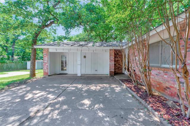 Building Photo - 3414 Hampshire Dr