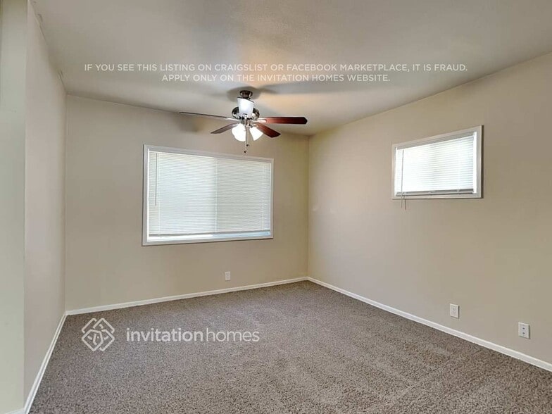 Building Photo - 10943 Kittridge St