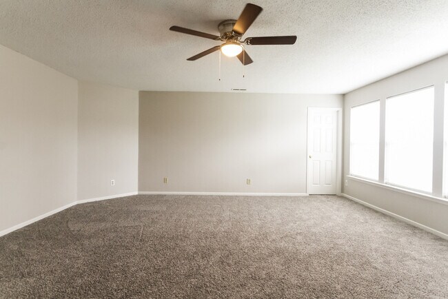 Building Photo - 3 Bedroom Home in Stansbury Community
