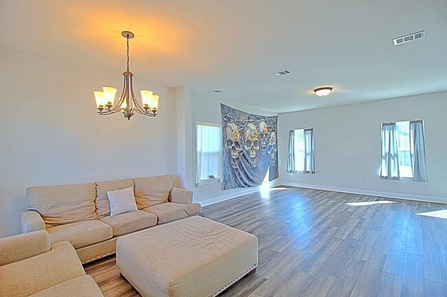 Building Photo - 430 Rutledge Dr