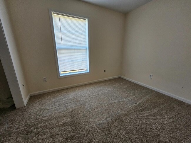 Building Photo - 7322 Fleming Rd