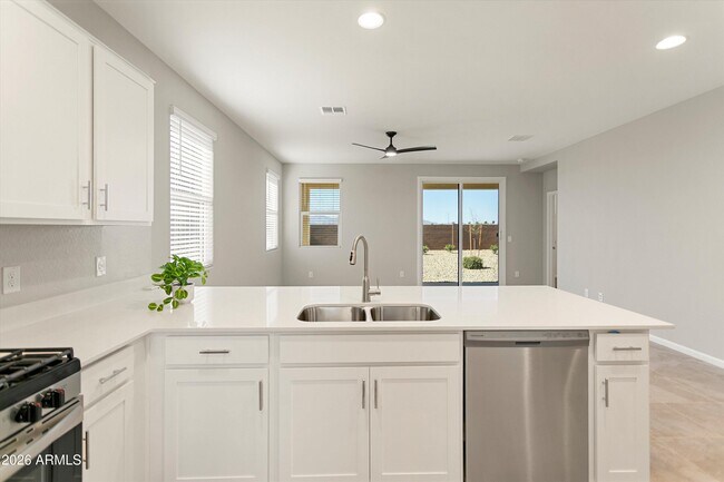 Building Photo - 17337 W Smoketree Dr