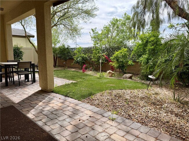 Building Photo - 7025 Solana Ridge Dr