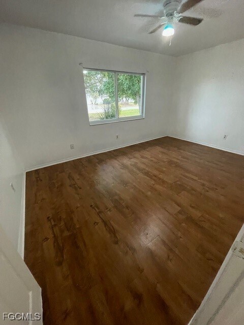 Building Photo - 1808 SE 5th Pl