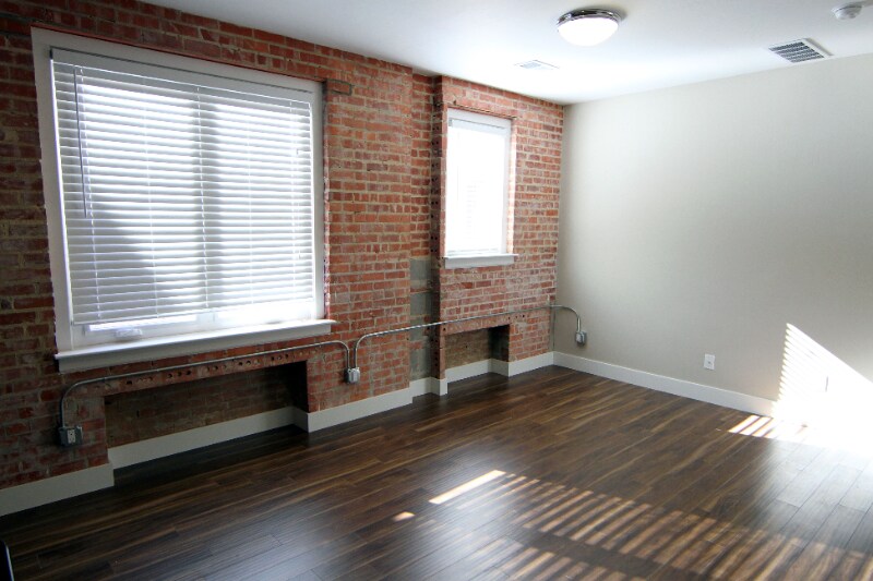 Building Photo - 623 S Wolcott St
