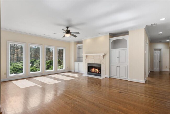 Building Photo - 15905 Westbrook Rd