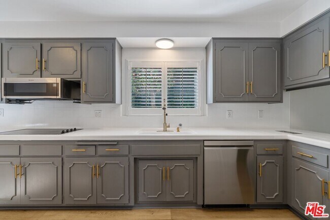 Building Photo - 15974 Tobin Way
