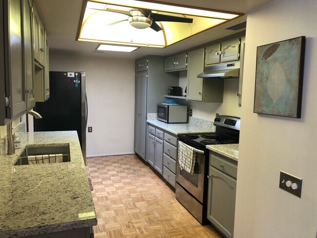 Building Photo - 89 Leisure World