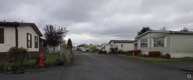 Primary Photo - Le Mar Mobile Manor MHC
