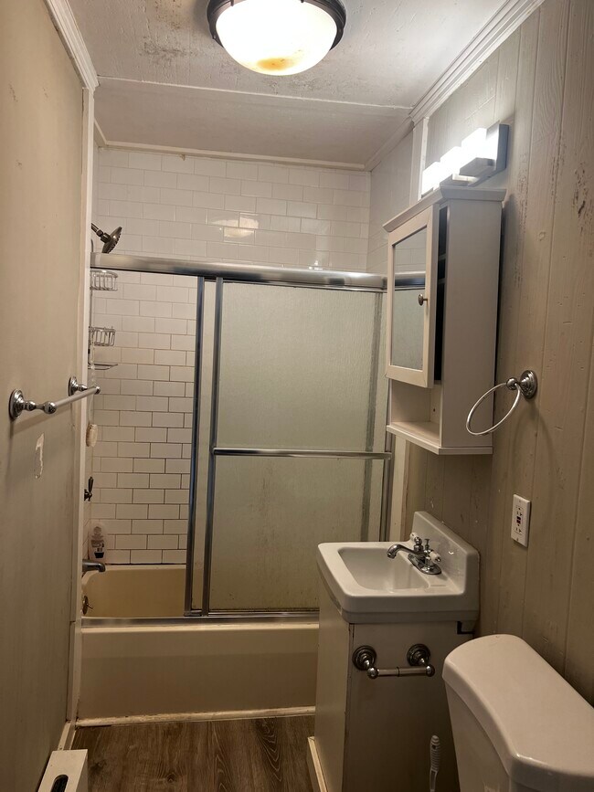 Building Photo - 9 Park St