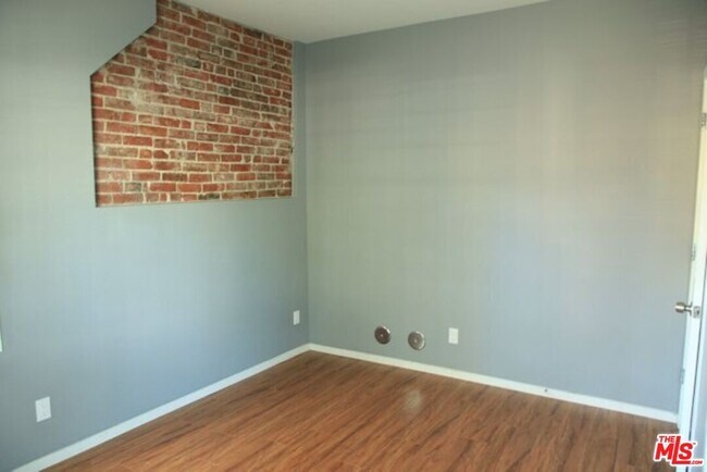 Building Photo - 2711 Orchard Ave.
