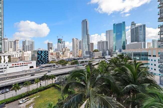 Building Photo - 350 S Miami Ave