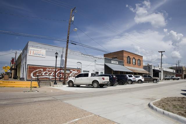 Building Photo - 379 S John Douglas Rd
