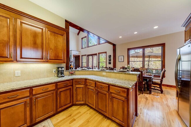 Building Photo - 357 Wilfar Strasse