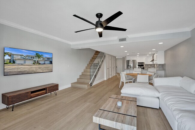 Building Photo - 876 Jeffery St