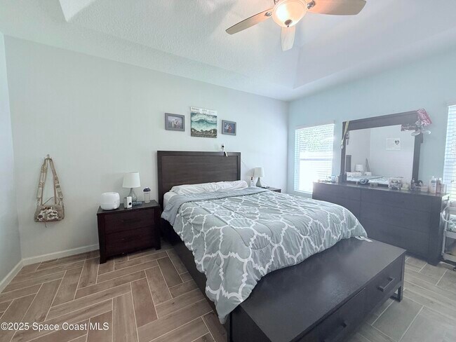 Building Photo - 5342 Radiance Ct