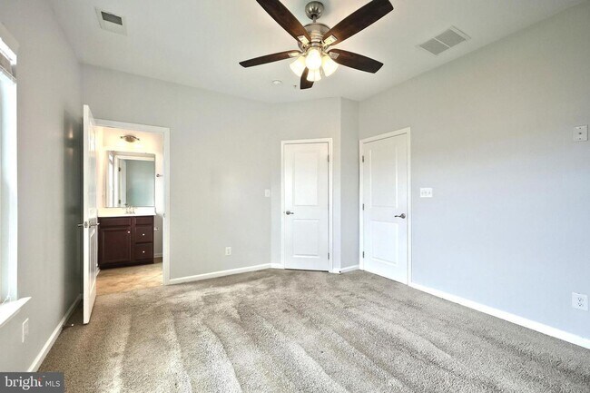 Building Photo - 1261 Elderslie Ln