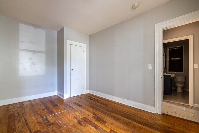 Building Photo - 221 Coleman St