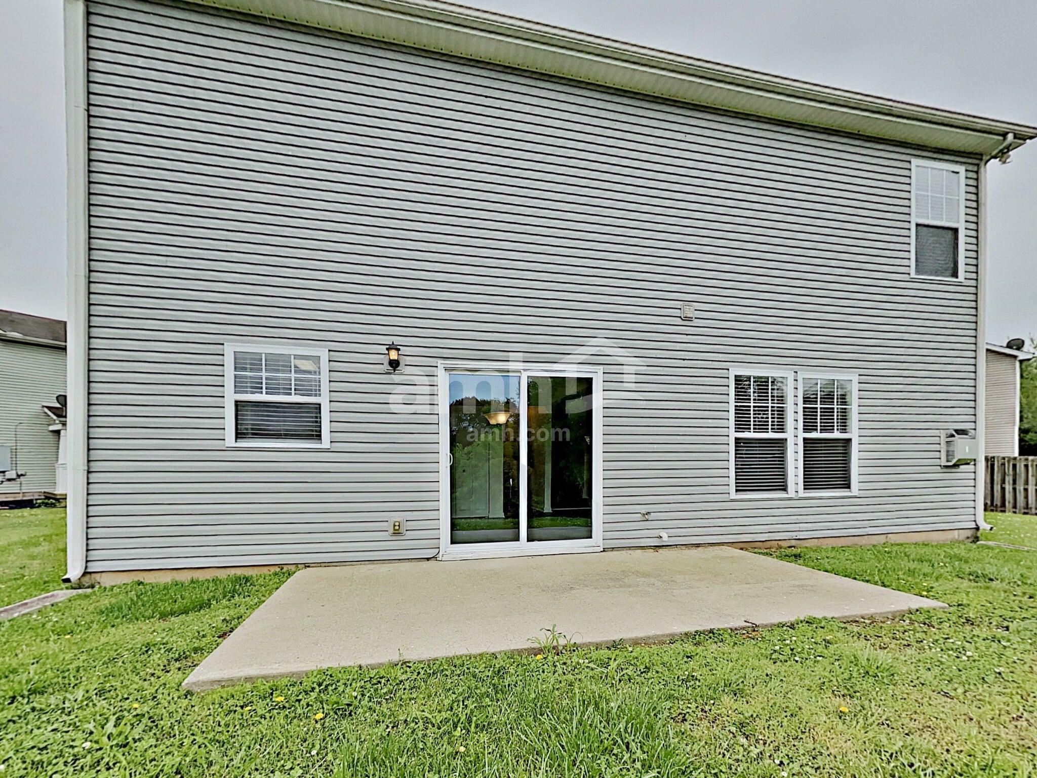 Building Photo - 615 Blossom Hill Dr