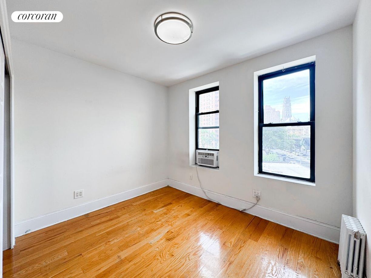 Building Photo - 567 W 125th St