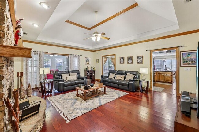 Building Photo - 760 Brand South Trail