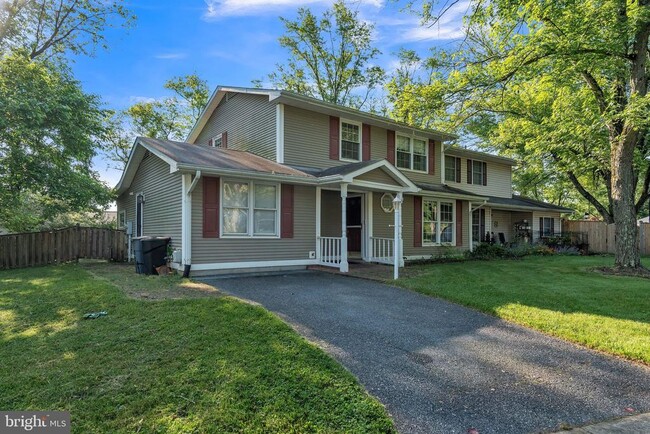 Building Photo - 2530 Vivaldi Ln