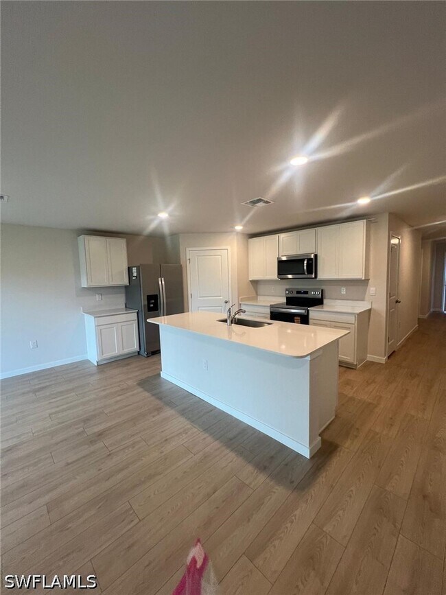 Building Photo - 532 Ilaria Ct