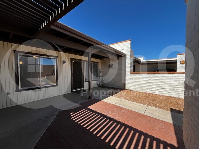 Building Photo - 1419 Placita Apache