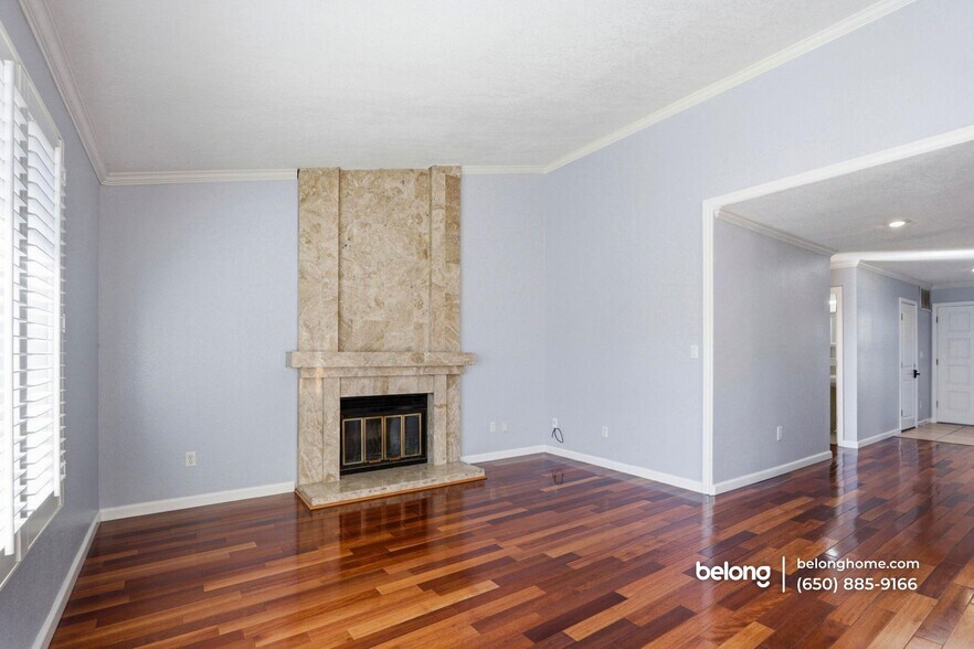 Building Photo - 623 Via Primavera Ct