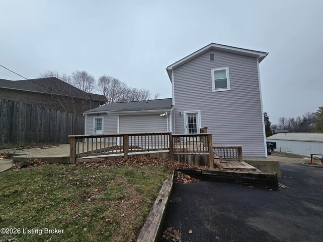 Building Photo - 2405 Blankenbaker Rd