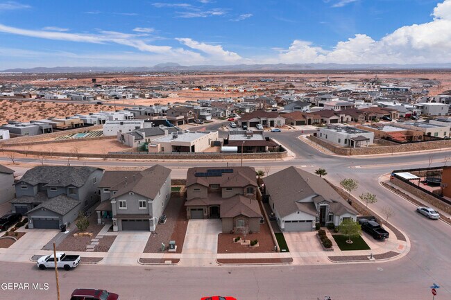 Building Photo - 1742 Breeder Cup Wy
