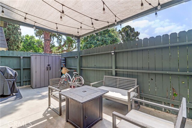 Building Photo - 1650 Iowa St