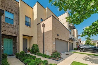 Building Photo - 1078 Maverick Dr