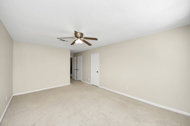 Building Photo - 7545 Brompton St