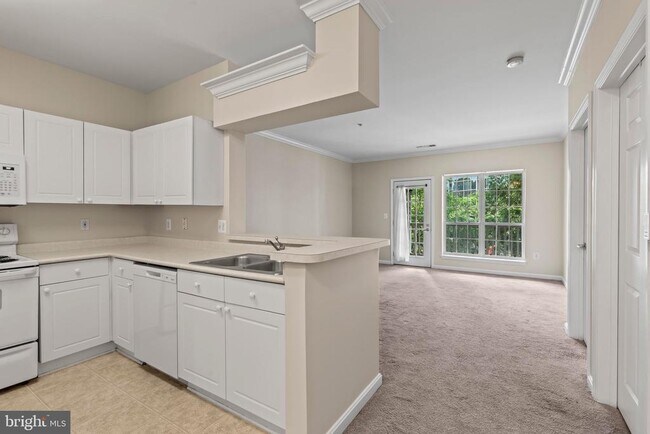 Building Photo - 4551 Strutfield Ln