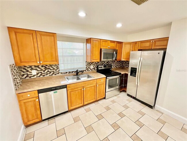 Building Photo - 15442 59th St N