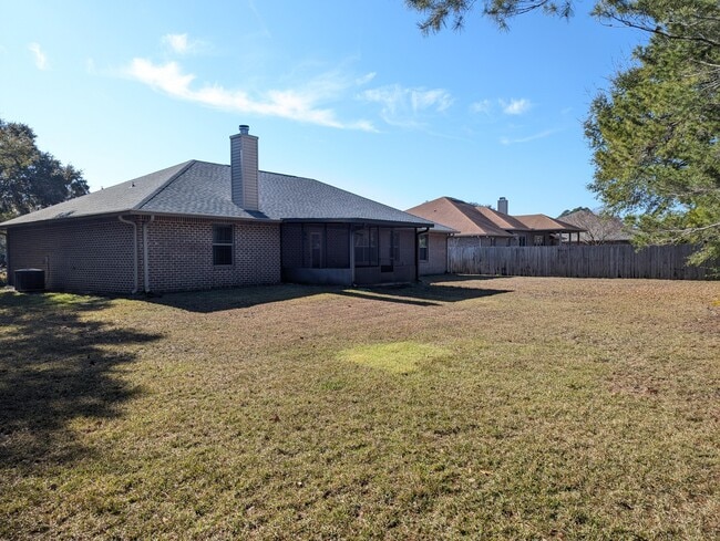 Building Photo - 6686 Bryant Rd