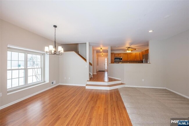 Building Photo - 63 Hickory Way