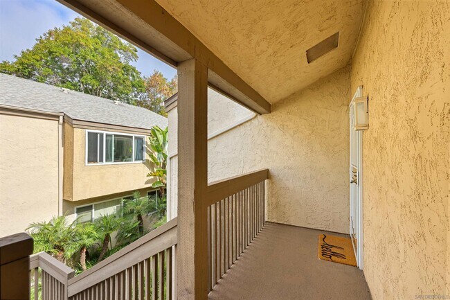 Building Photo - 8515 Villa La Jolla Dr