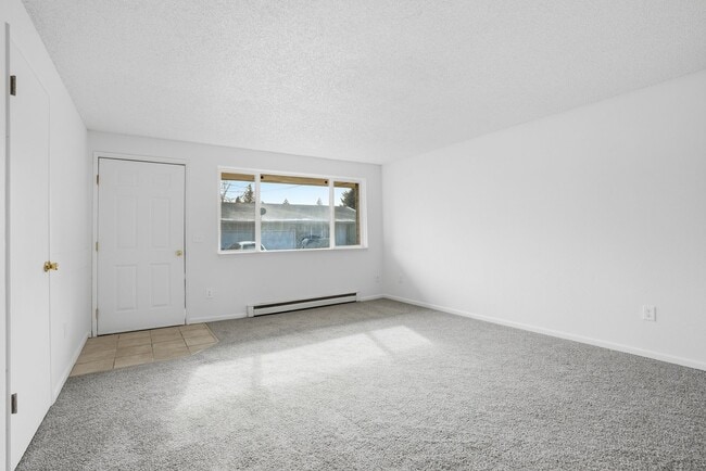 Building Photo - 1916 N 8th St