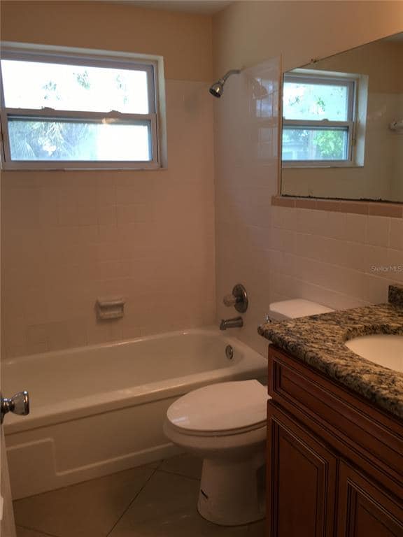 Building Photo - 1050 Clairborne St