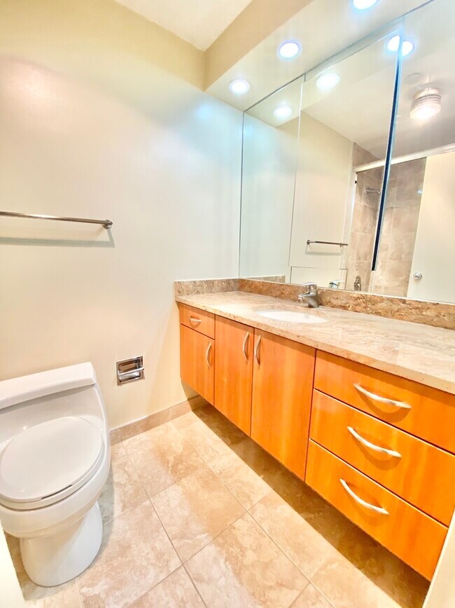Building Photo - 155 N Harbor Dr