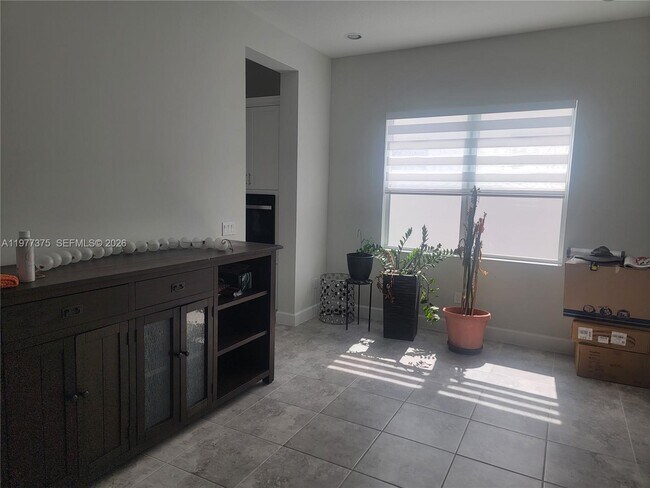 Building Photo - 5426 Pecan Dr