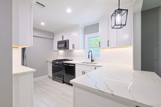 Building Photo - 46 Finkle Rd