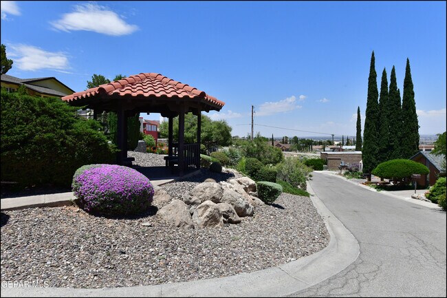 Building Photo - 3212 Canyon Point Ln