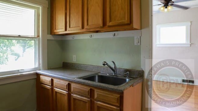 Building Photo - Comfortable 1 Bedroom/1 Bathroom/Aksarben-Elmwood Park| $300 off Dep