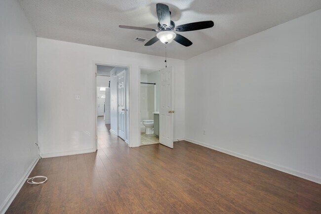 Building Photo - 4187 Silkbay Ct