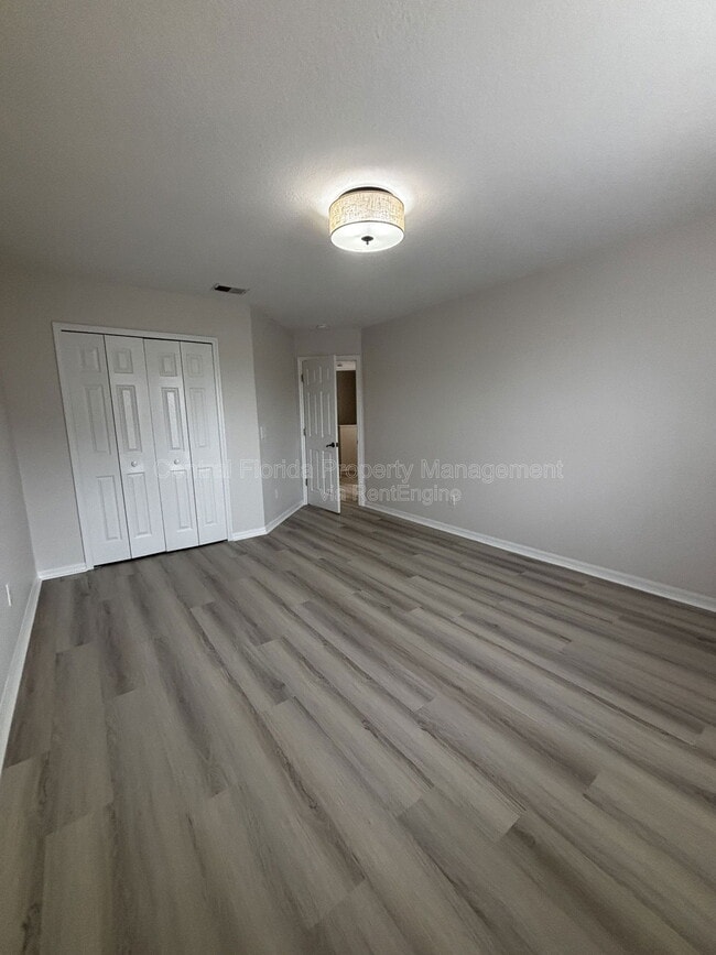 Building Photo - 2228 Albion Ave