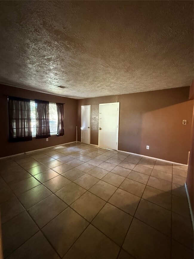 Building Photo - 5215 Bellfort Ave