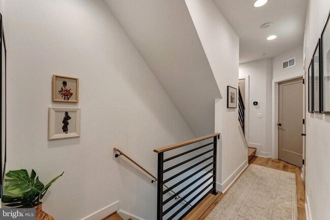 Building Photo - 11237 Beaker St